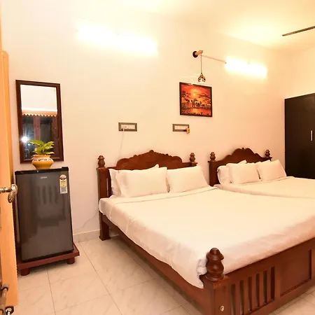 Chez Linda Home Stay Pondicherry Exterior photo