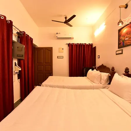 Chez Linda Home Stay Pondicherry Exterior photo