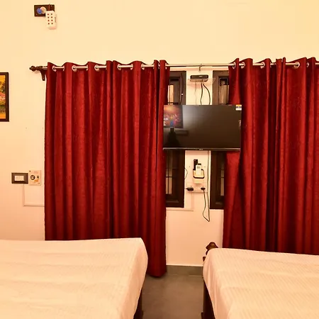 Chez Linda Home Stay Pondicherry Exterior photo